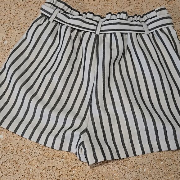 Striped Black and White Women's Shorts Med - Picture 4 of 6